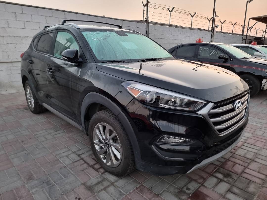 2017 HYUNDAI TUCSON — 71292 Miles — Lot 319652 — Souq - Marhaba Auctions Used Cars - Image 3