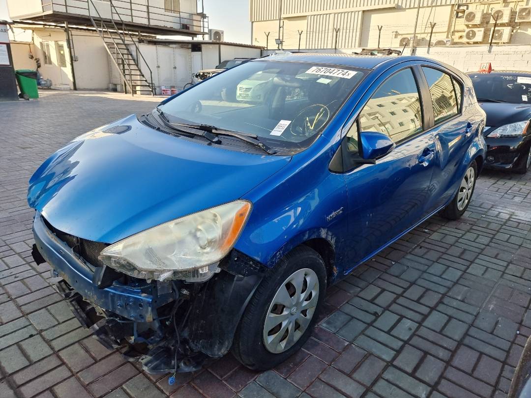 2012 TOYOTA PRIUS C — 166767 Miles — Lot 215487 — Ind. 12 - Marhaba Auctions Used Cars - Image 4