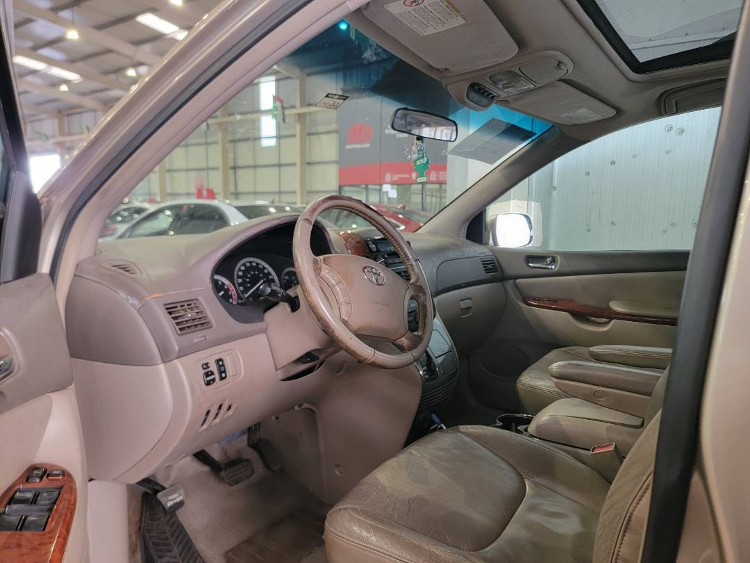 2004 TOYOTA SIENNA — 248805 Miles — Lot 39219174 — Main - Marhaba Auctions Used Cars - Image 6