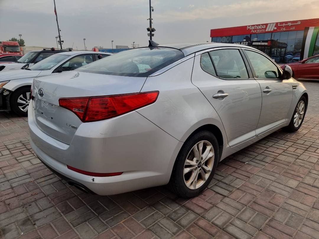 2011 KIA OPTIMA — 209812 Miles — Lot 215487 — Souq - Marhaba Auctions Used Cars - Image 5