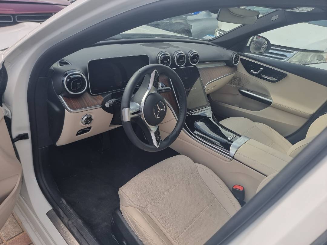 2025 MERCEDES BENZ C300 — 2836 Miles — Lot R262451 — Souq - Marhaba Auctions Used Cars - Image 6