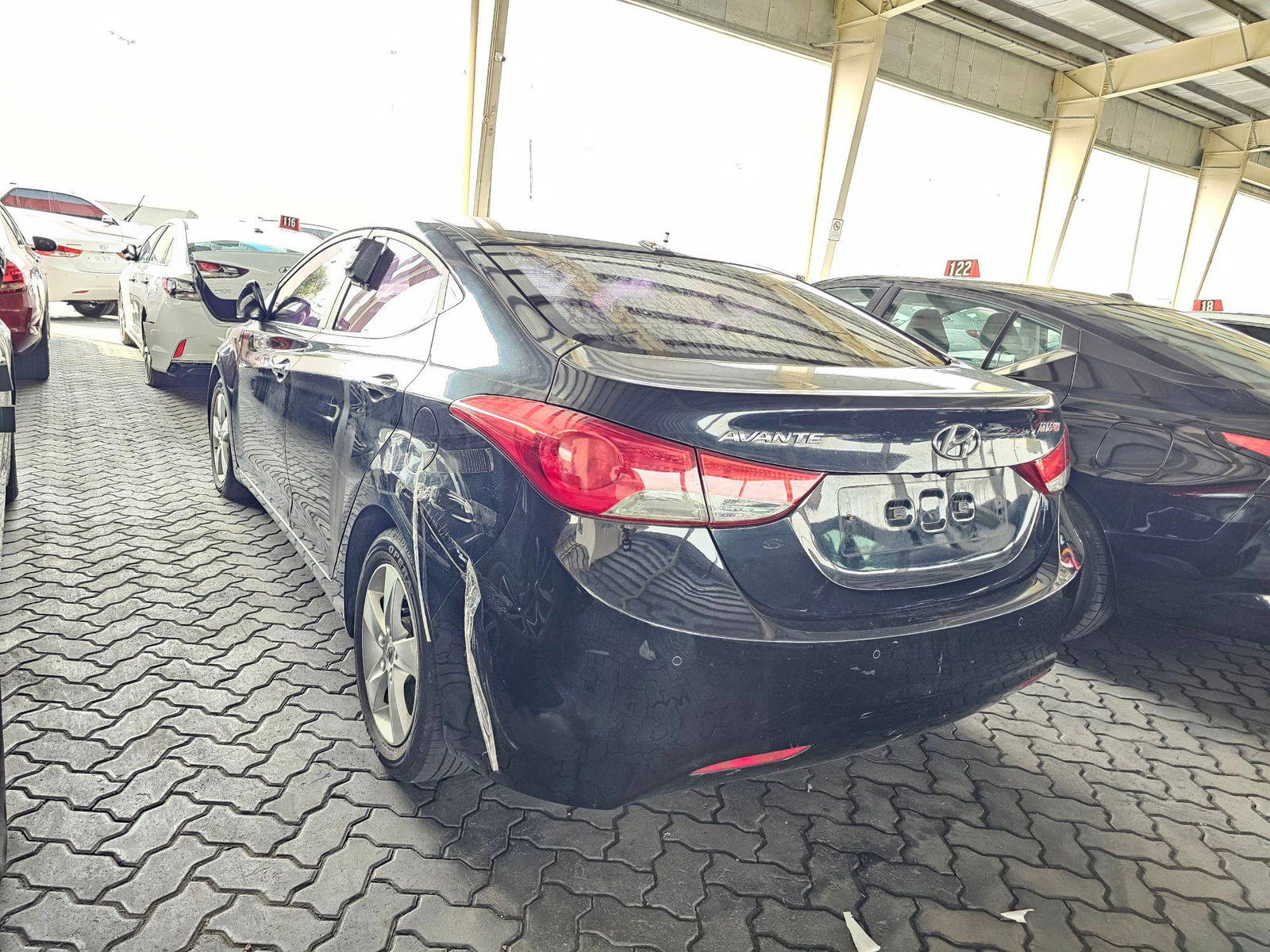 2012 HYUNDAI AVANTE — 188751 KM — Lot 183721 — Souq - Marhaba Auctions Used Cars - Image 5