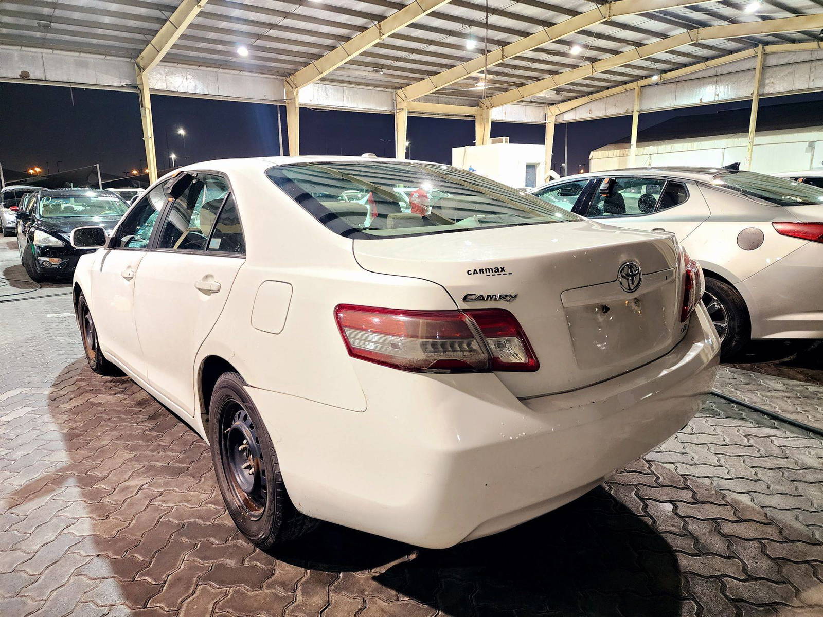 2010 TOYOTA CAMRY — 177709 Miles — Lot 40763975 — Souq - Marhaba Auctions Used Cars - Image 5