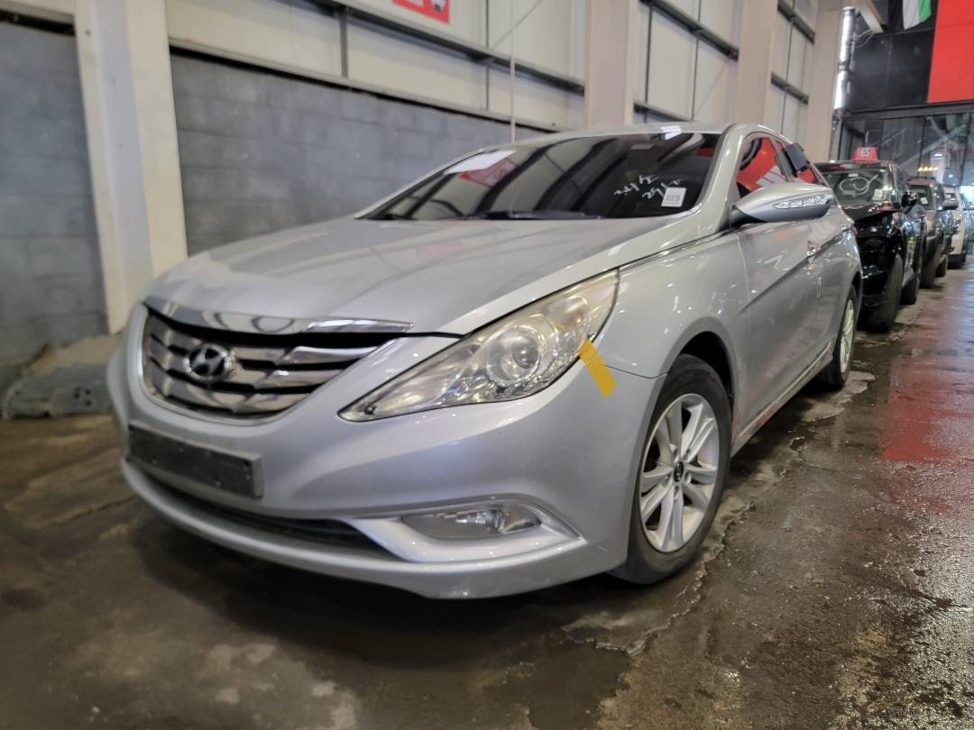 2010 HYUNDAI SONATA — 148992 KM — Lot A090704 — Main - Marhaba Auctions Used Cars - Image 5