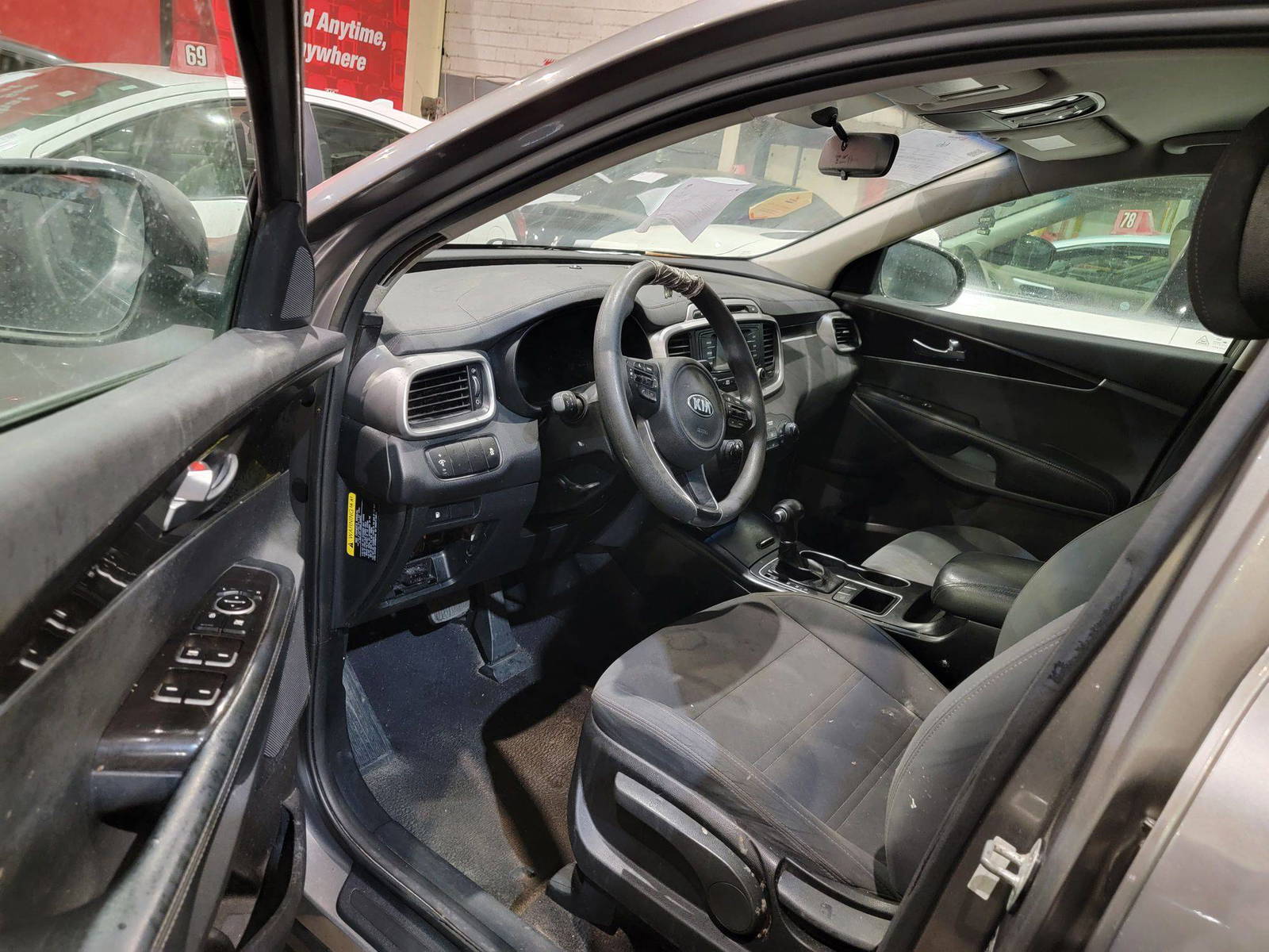 KIA SORENTO 2016 - Marhaba Auction Used Cars - Image 8