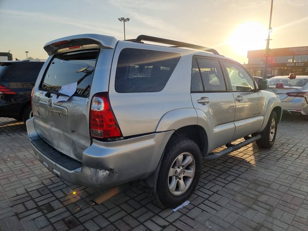2006 TOYOTA 4RUNNER SR5 — 284692 Miles — Lot 82773 — Ind. 12 - Marhaba Auctions Used Cars - Image 4