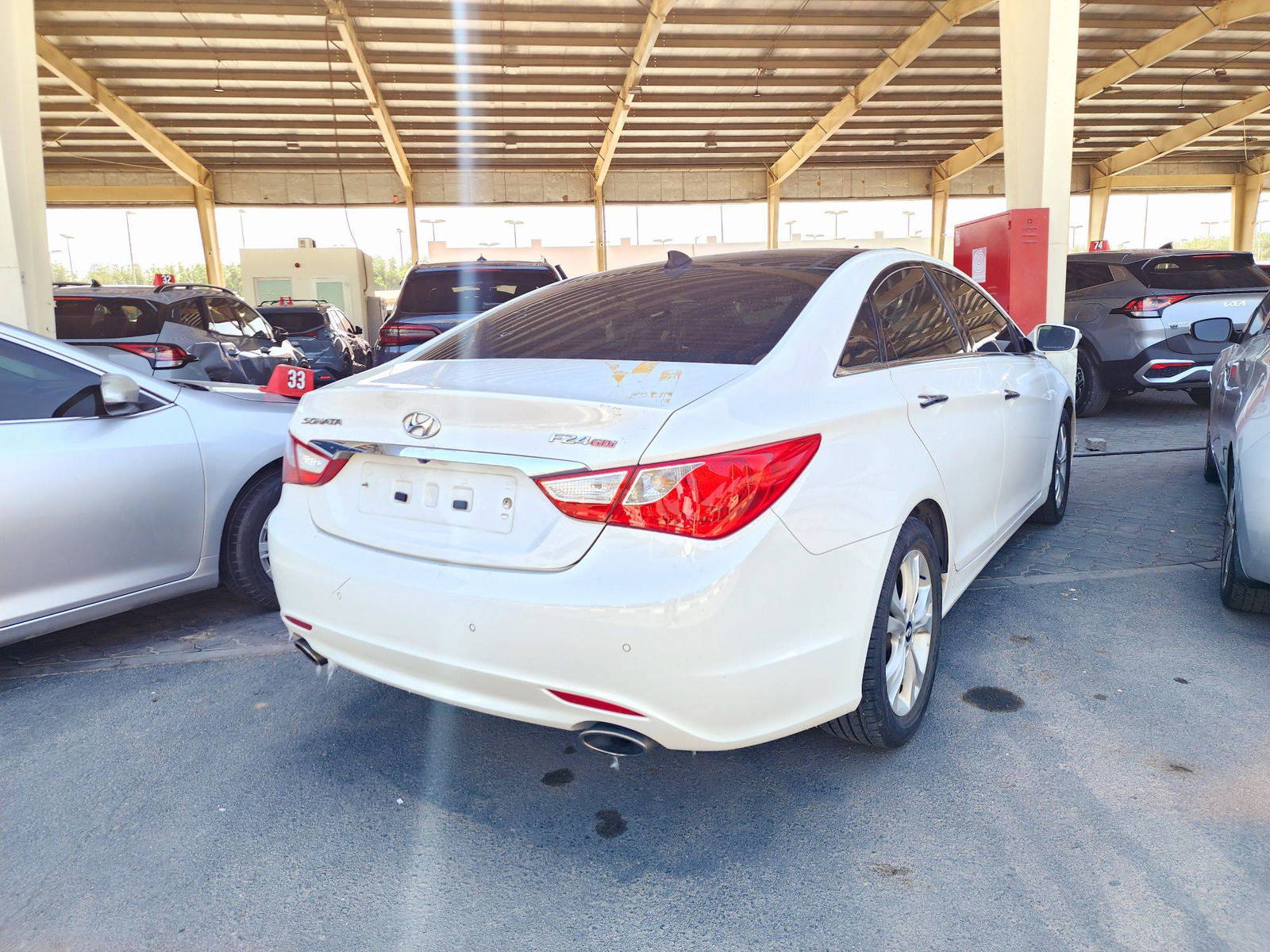 2010 HYUNDAI SONATA — 127988 KM — Lot AA116103 — Souq - Marhaba Auctions Used Cars - Image 3