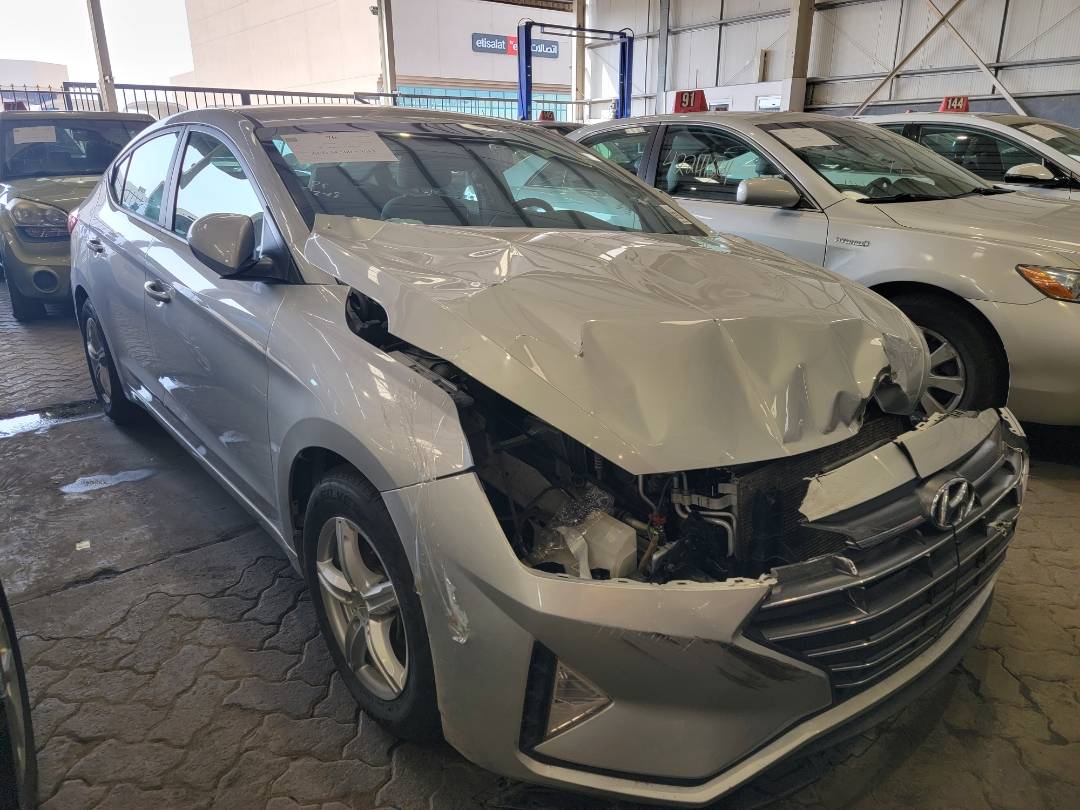 2019 HYUNDAI ELANTRA — 132271 Miles — Lot 468135 — Main - Marhaba Auctions Used Cars - Image 4