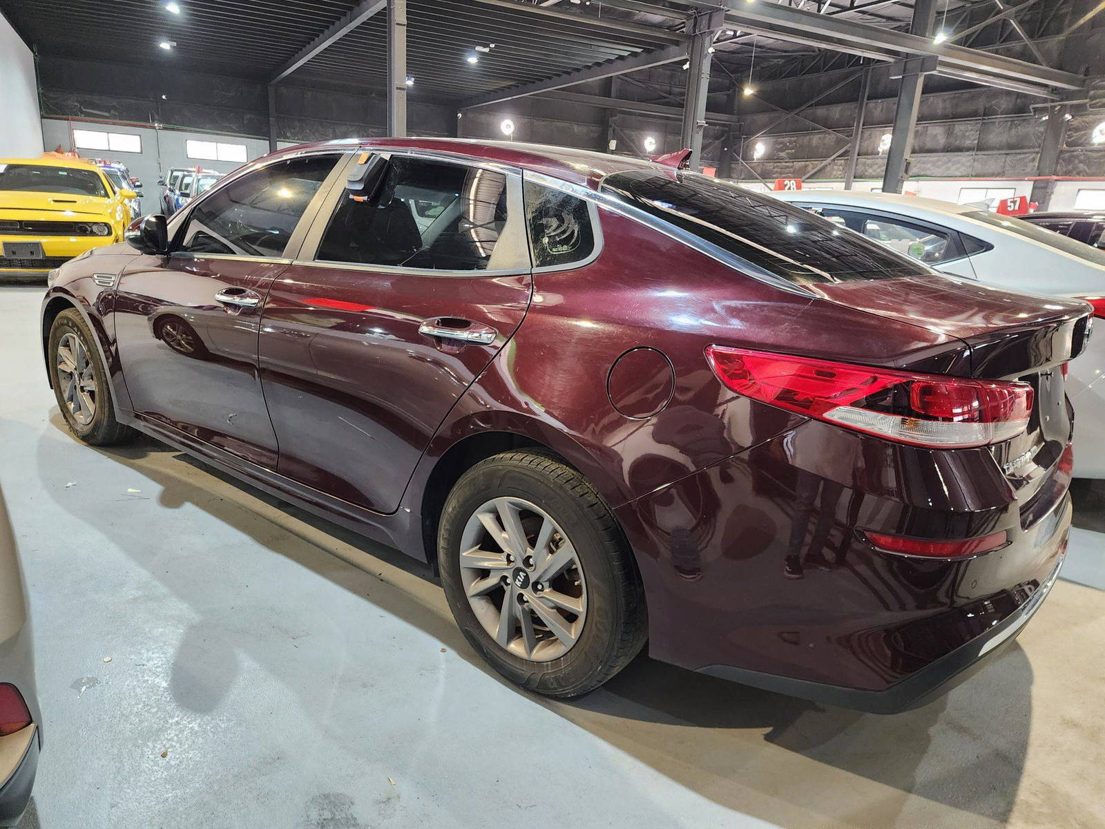 2020 KIA OPTIMA — 140135 Miles — Lot 71557374 — Souq - Marhaba Auctions Used Cars - Image 5