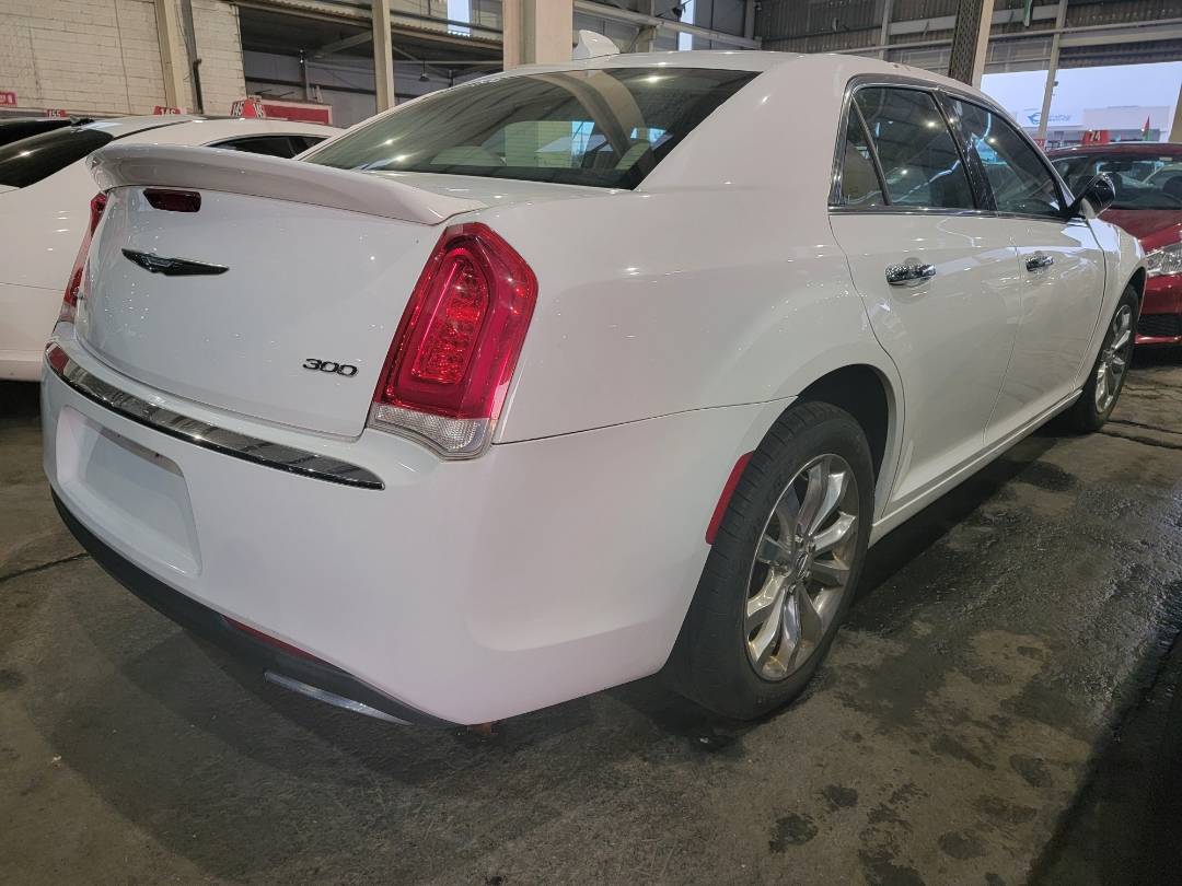 2018 CHRYSLER 300 — 114286 Miles — Lot 37443913 - Marhaba Auctions Used Cars - Image 4
