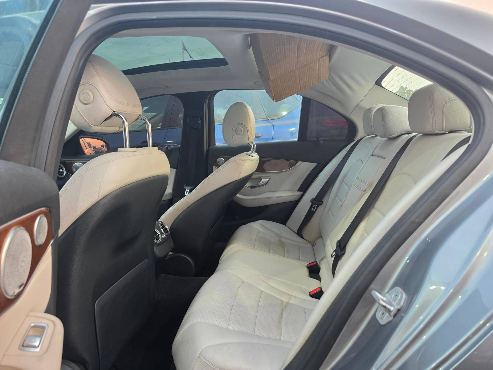 2015 MERCEDES BENZ C300 — 144305 Miles — Lot 2FU061714 - Marhaba Auctions Used Cars - Image 7