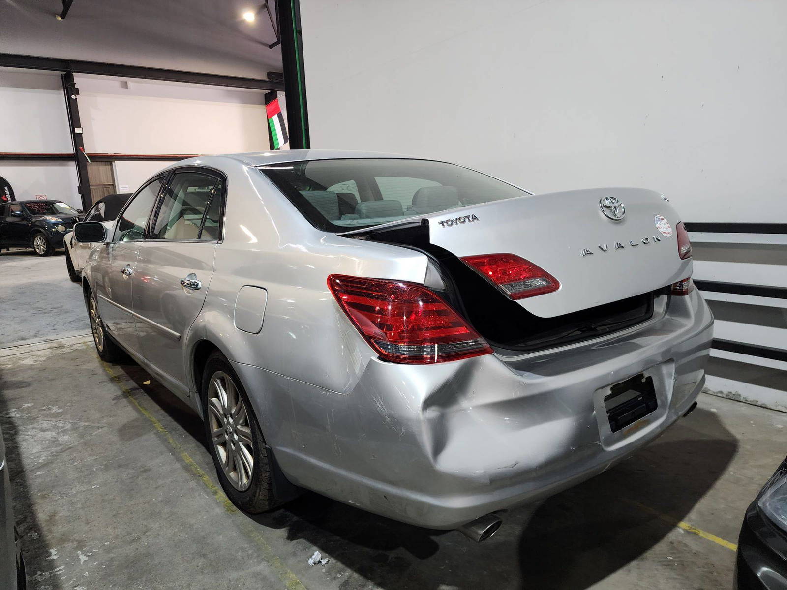 2008 TOYOTA AVALON — 219016 Miles — Lot 75536824 — Al Quoz - Marhaba Auctions Used Cars - Image 6