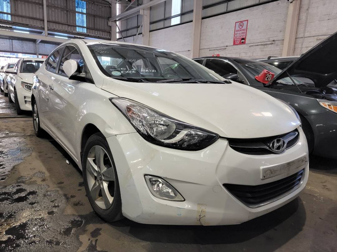 2012 HYUNDAI AVANTE — 175901 KM — Lot 376541 — Souq - Marhaba Auctions Used Cars - Image 4