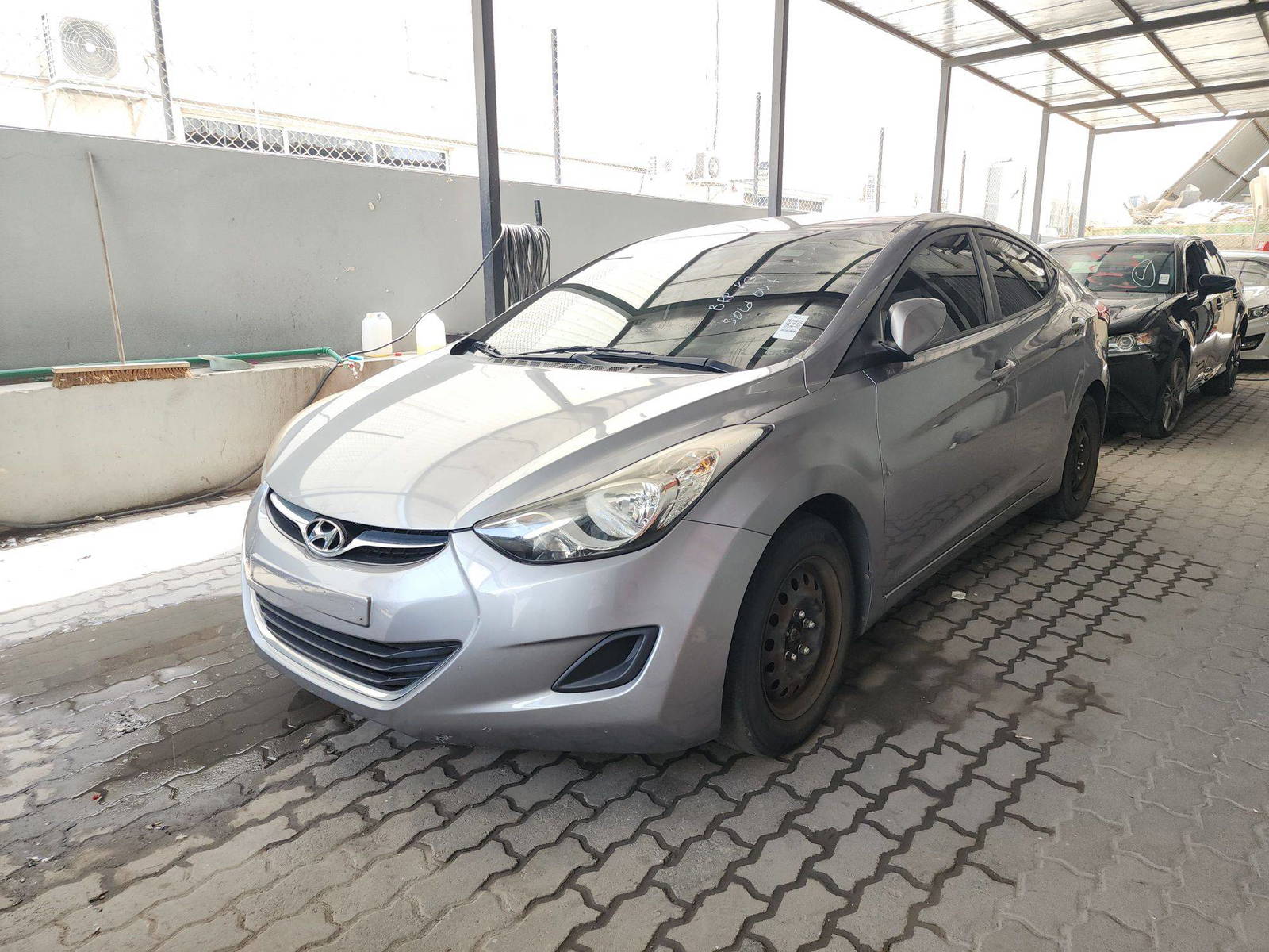 2012 HYUNDAI AVANTE — 131831 KM — Lot 287191 — Al Quoz - Marhaba Auctions Used Cars - Image 5
