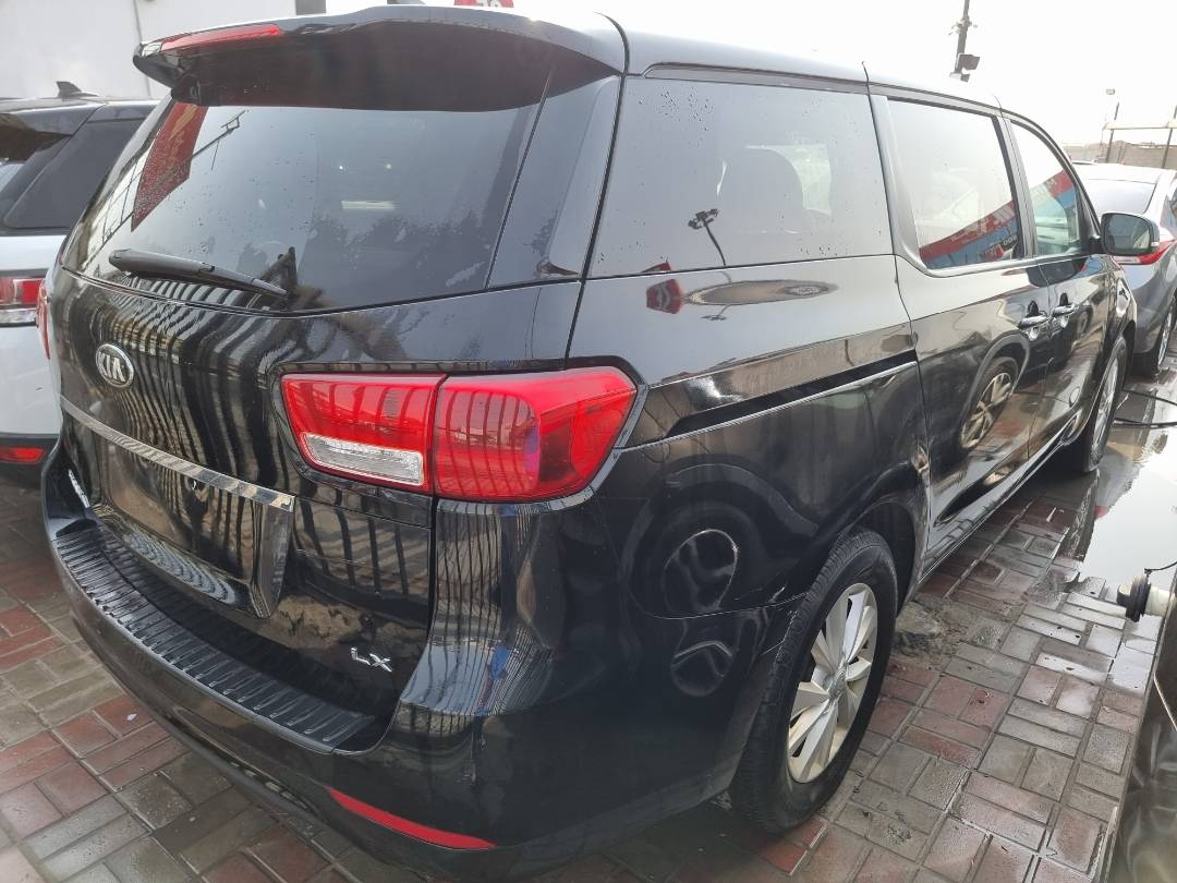 2017 KIA SEDONA — 153199 Miles — Lot 215487 — Ind. 12 - Marhaba Auctions Used Cars - Image 5