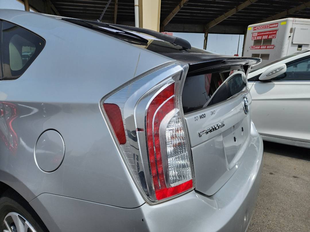 2012 TOYOTA PRIUS — 223407 Miles — Lot 27665 — Souq - Marhaba Auctions Used Cars - Image 10