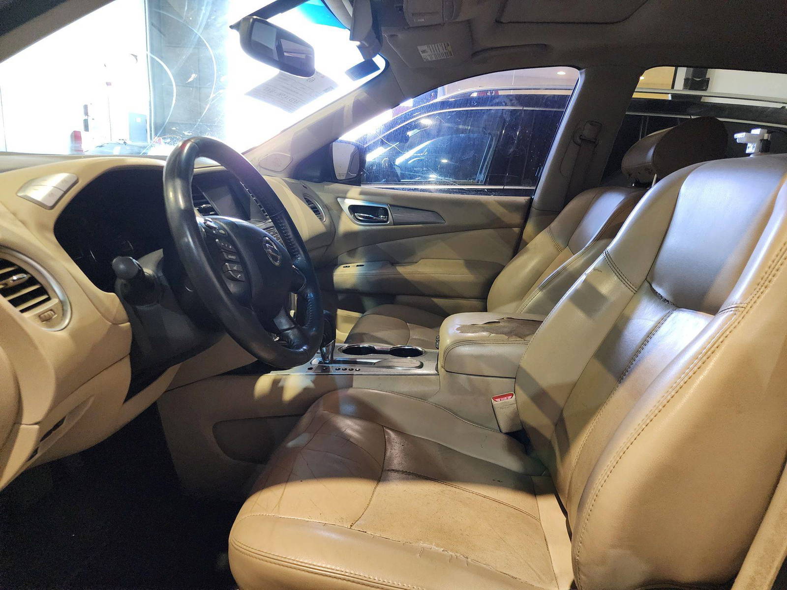 2017 NISSAN PATHFINDER — 156664 Miles — Lot 620213 — Al Quoz - Marhaba Auctions Used Cars - Image 8