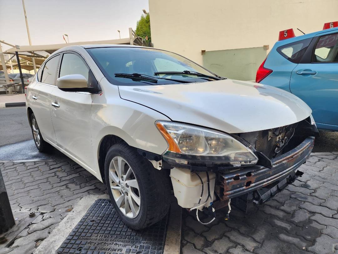 2014 NISSAN SENTRA — 167812 KM — Lot 620337 — Ind. 12 - Marhaba Auctions Used Cars - Image 4