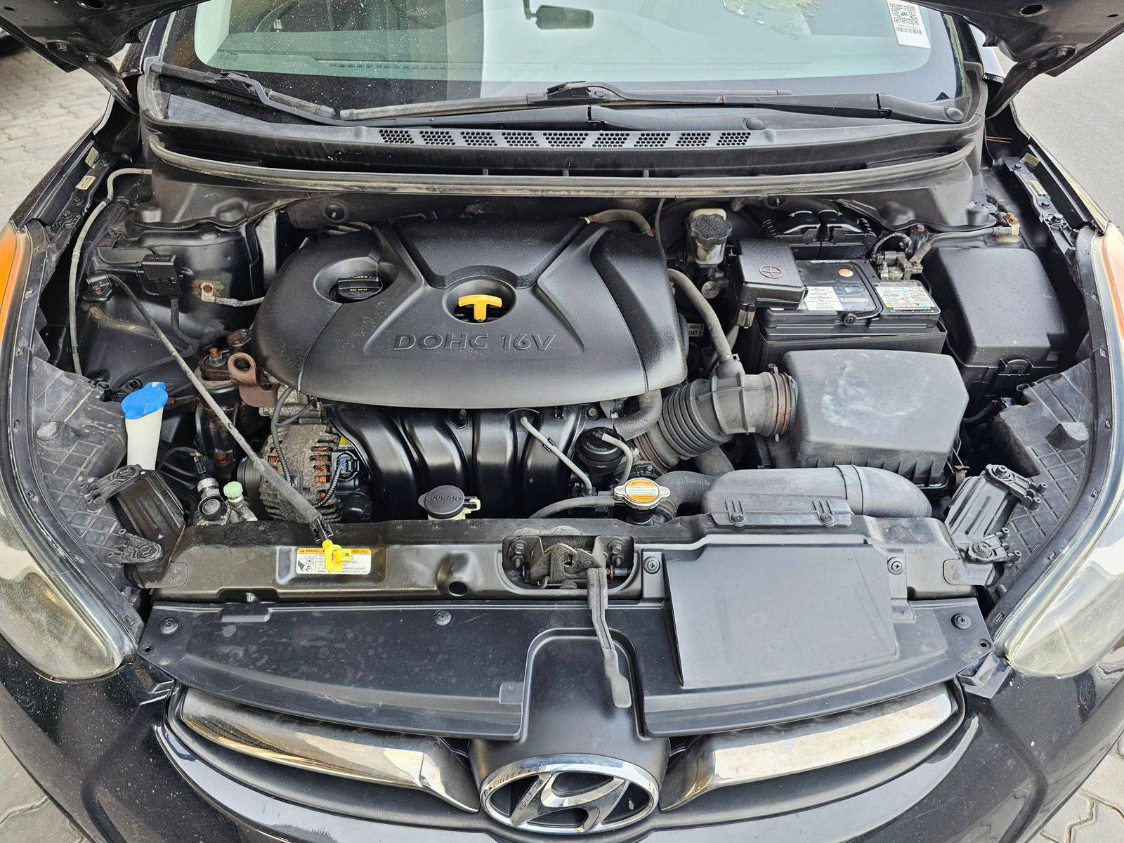2011 HYUNDAI ELANTRA — 183985 KM — Lot AE1BH017021 — Souq - Marhaba Auctions Used Cars - Image 12
