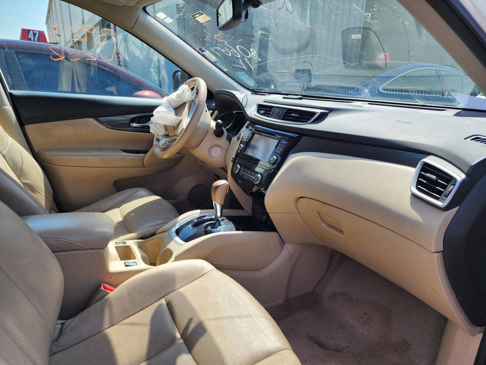 2015 NISSAN ROGUE — 185355 Miles — Lot 39230258 — Al Quoz - Marhaba Auctions Used Cars - Image 8
