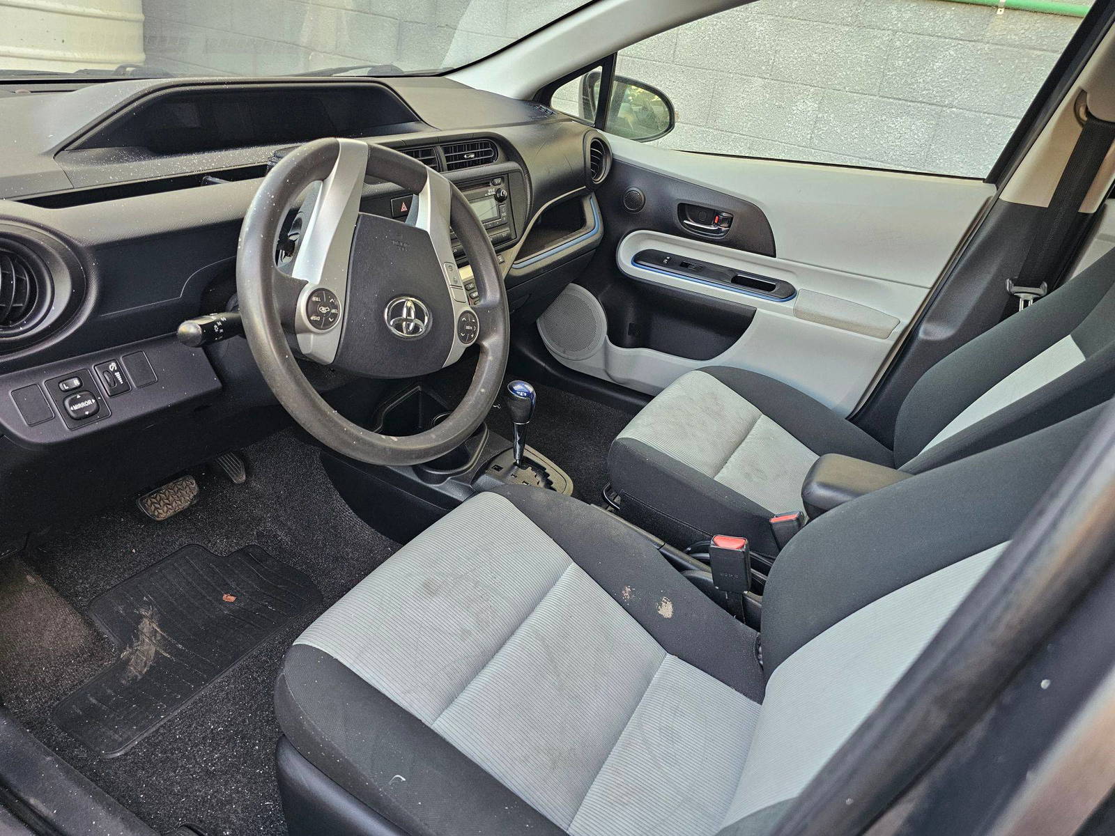 TOYOTA PRIUS 2012 - Marhaba Auction Used Cars - Image 6