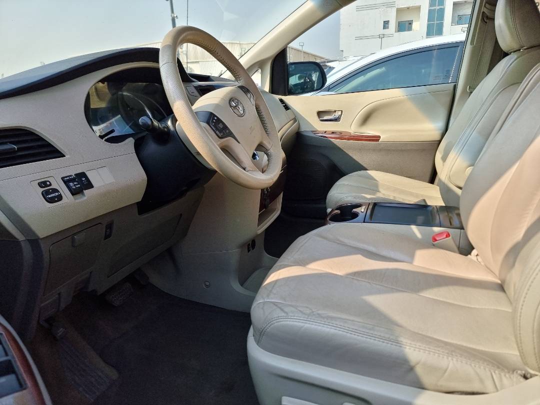 2011 TOYOTA SIENNA — 204258 Miles — Lot 39095362 — Ind. 12 - Marhaba Auctions Used Cars - Image 8