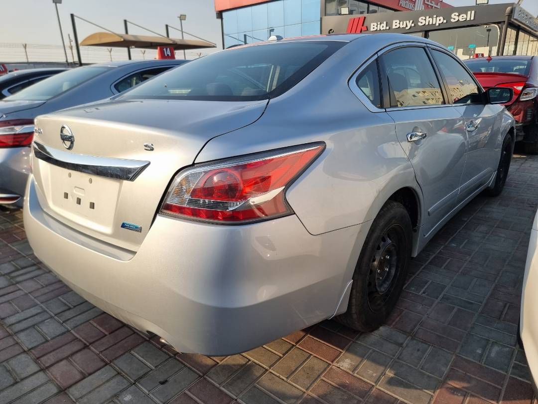 2014 NISSAN ALTIMA — 142826 Miles — Lot 1254874 — Souq - Marhaba Auctions Used Cars - Image 4
