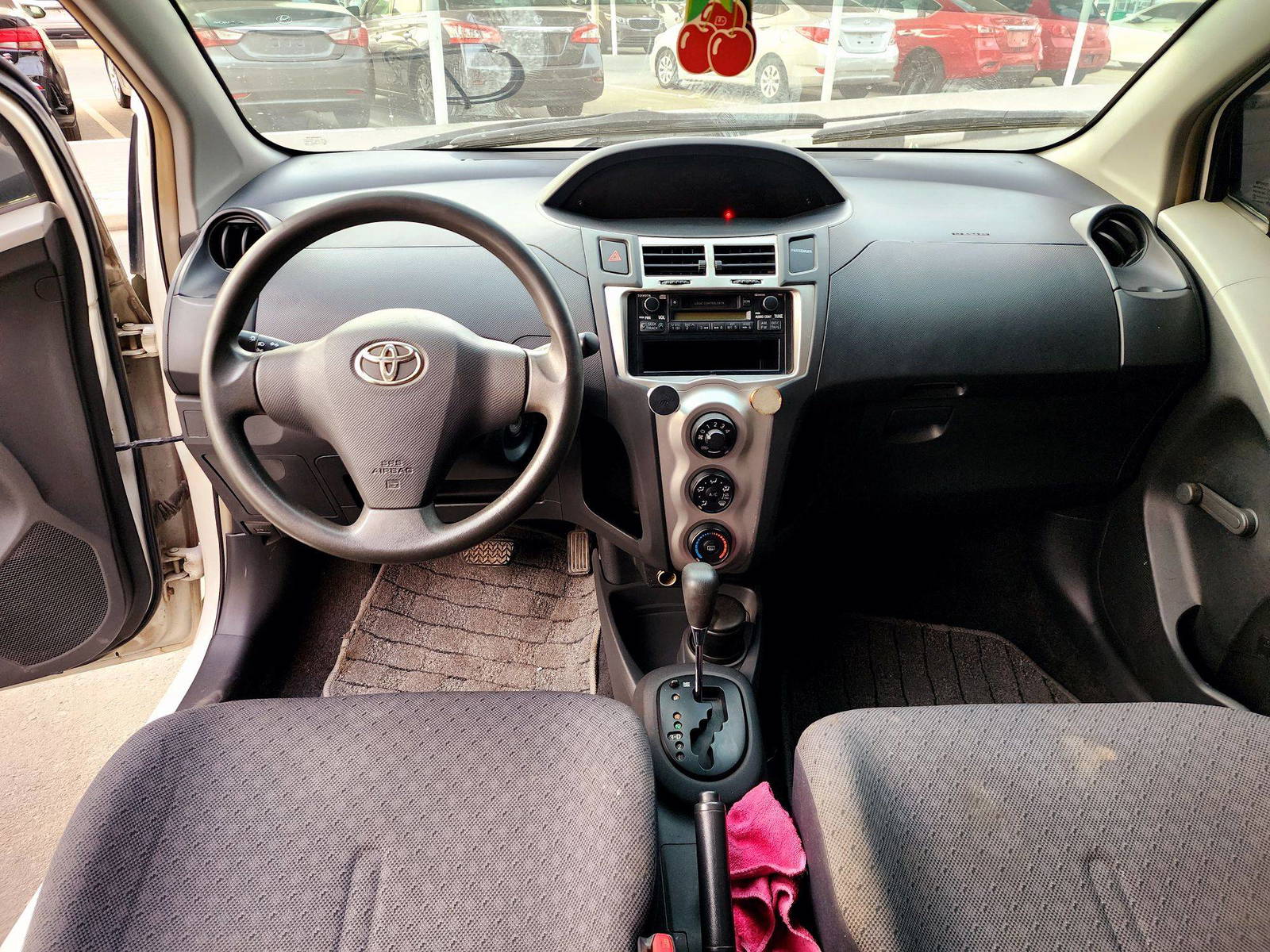 2009 TOYOTA YARIS — 379455 KM — Lot 95123242 — Souq - Marhaba Auctions Used Cars - Image 7