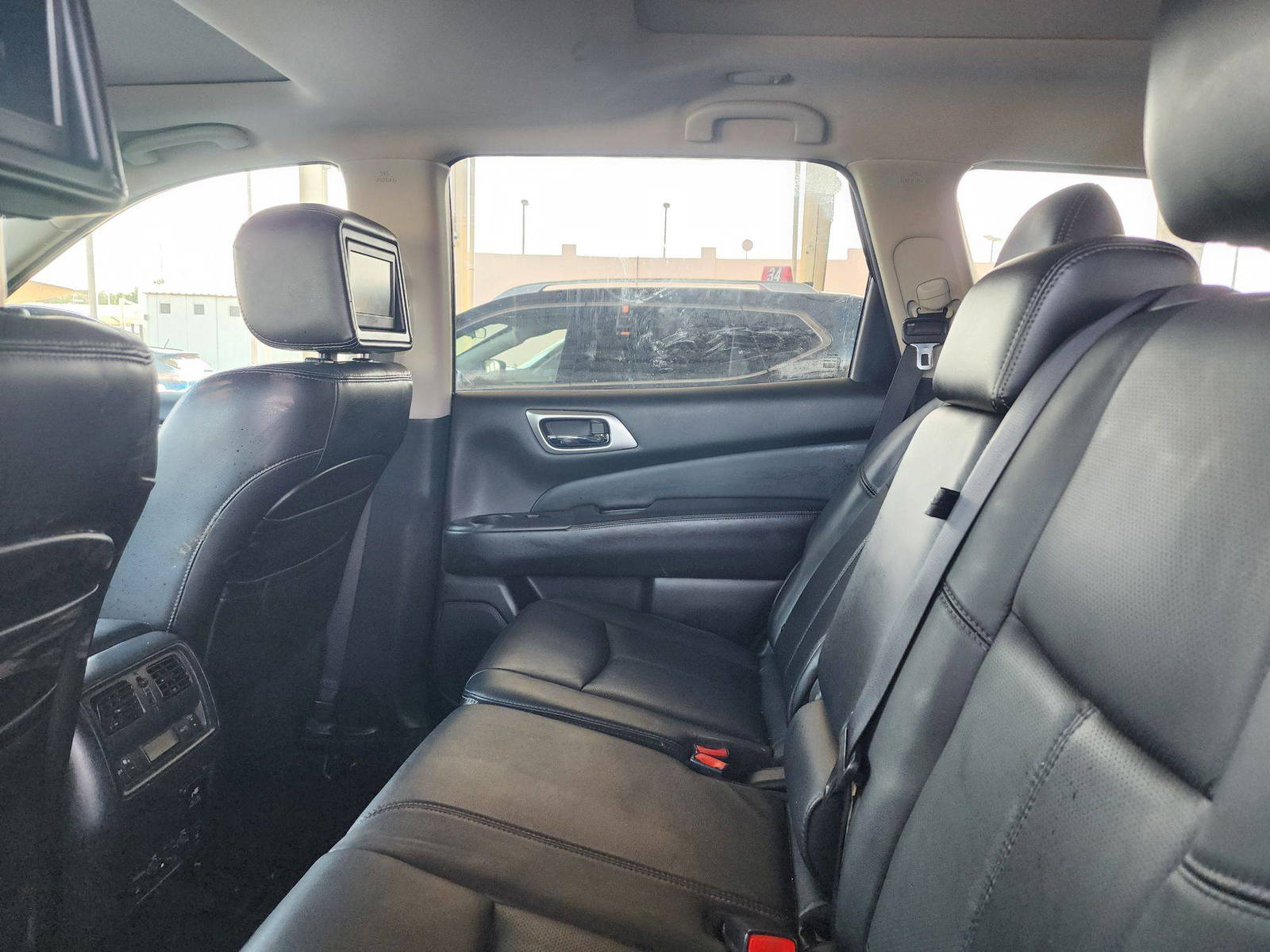 2013 NISSAN PATHFINDER — 123655 Miles — Lot 750239 — Souq - Marhaba Auctions Used Cars - Image 7