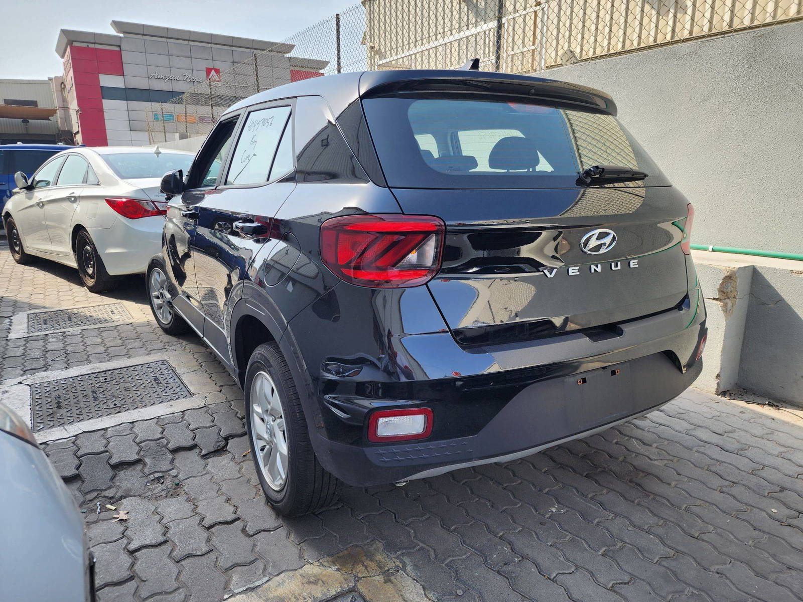 2022 HYUNDAI VENUE SEL — 35246 Miles — Lot 32020 — Main - Marhaba Auctions Used Cars - Image 11