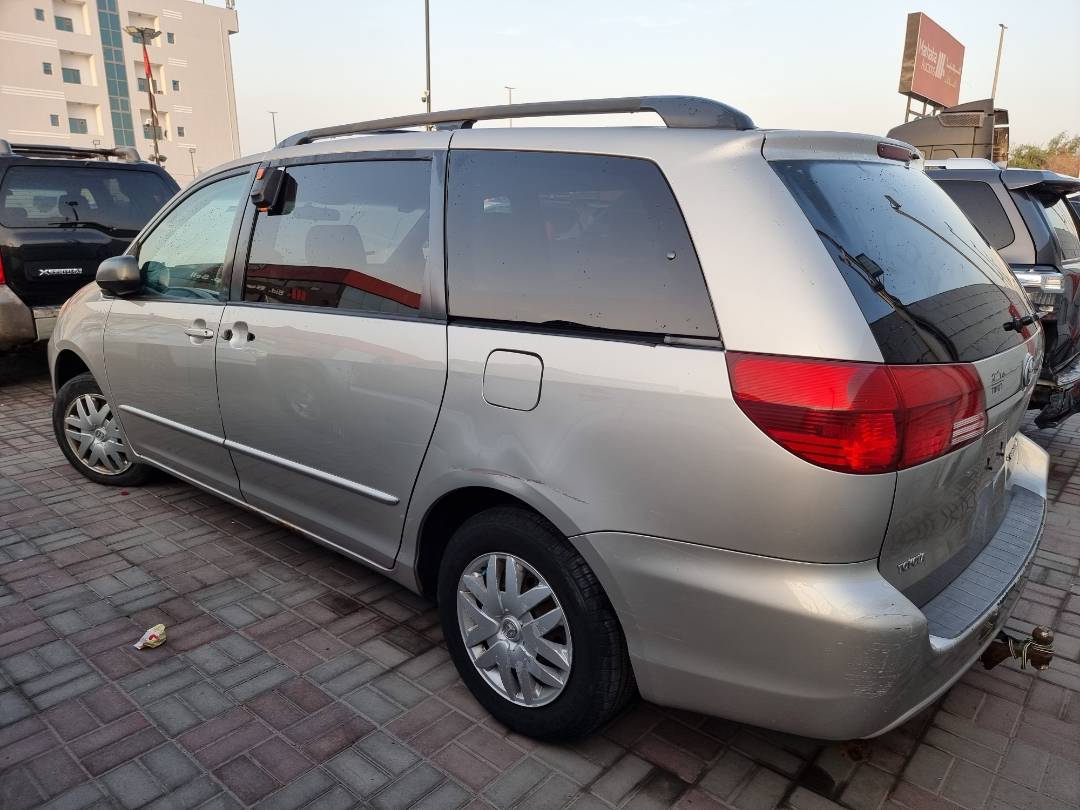 2005 TOYOTA SIENNA — 164914 Miles — Lot 64686854 — Ind. 12 - Marhaba Auctions Used Cars - Image 5