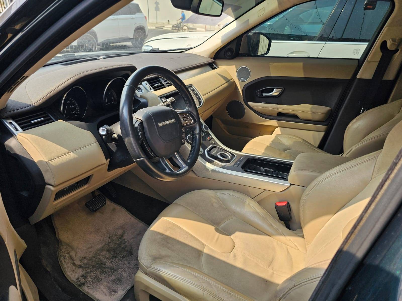 LAND ROVER RANGE ROVER EVOQUE PURE 2015 - Marhaba Auction Used Cars - Image 9