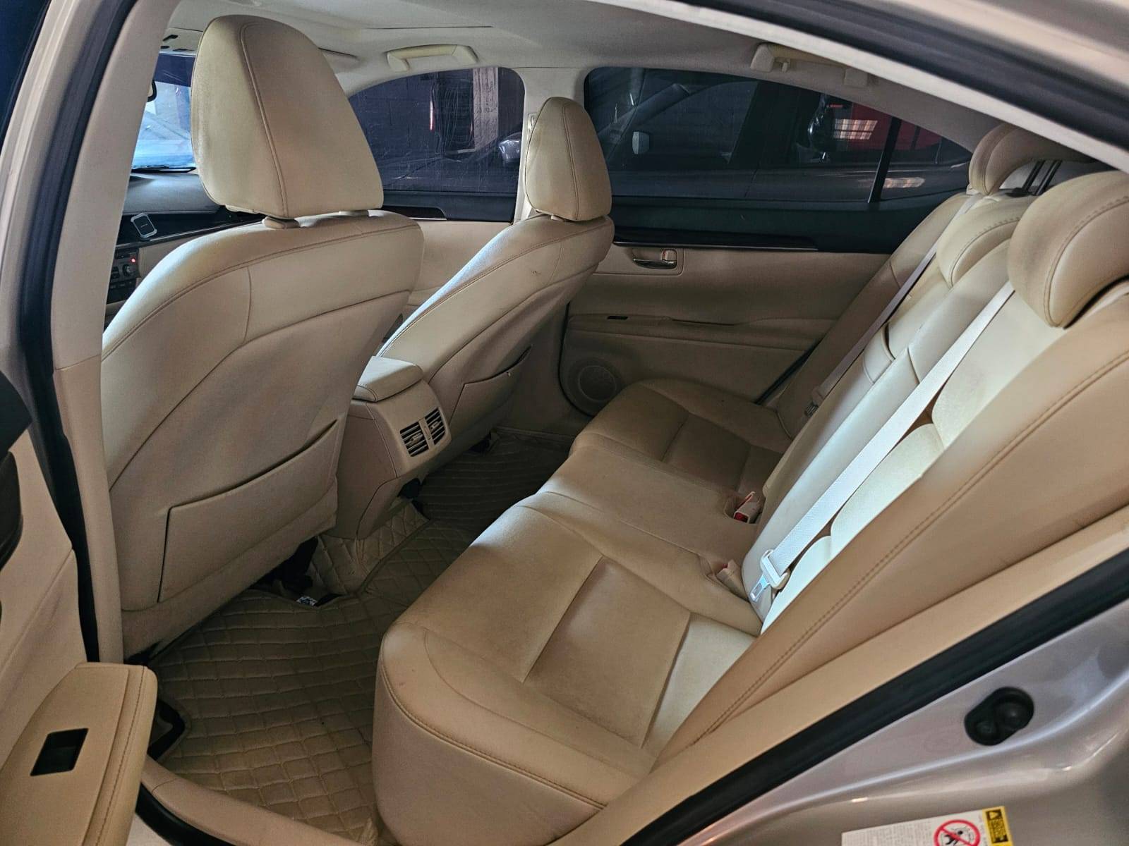 2013 LEXUS ES 350 — 362554 KM — Lot 2D2051617 — Main - Marhaba Auctions Used Cars - Image 7
