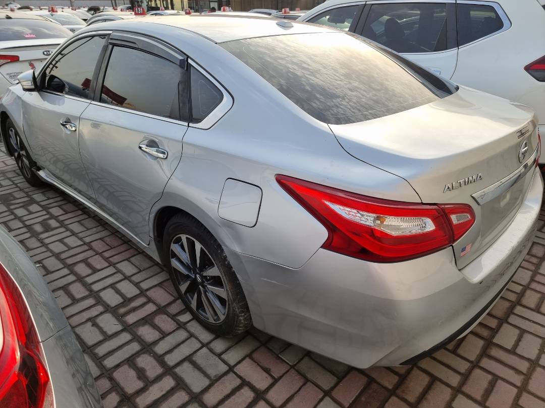 2017 NISSAN ALTIMA — 200668 Miles — Lot 209841 — Souq - Marhaba Auctions Used Cars - Image 5