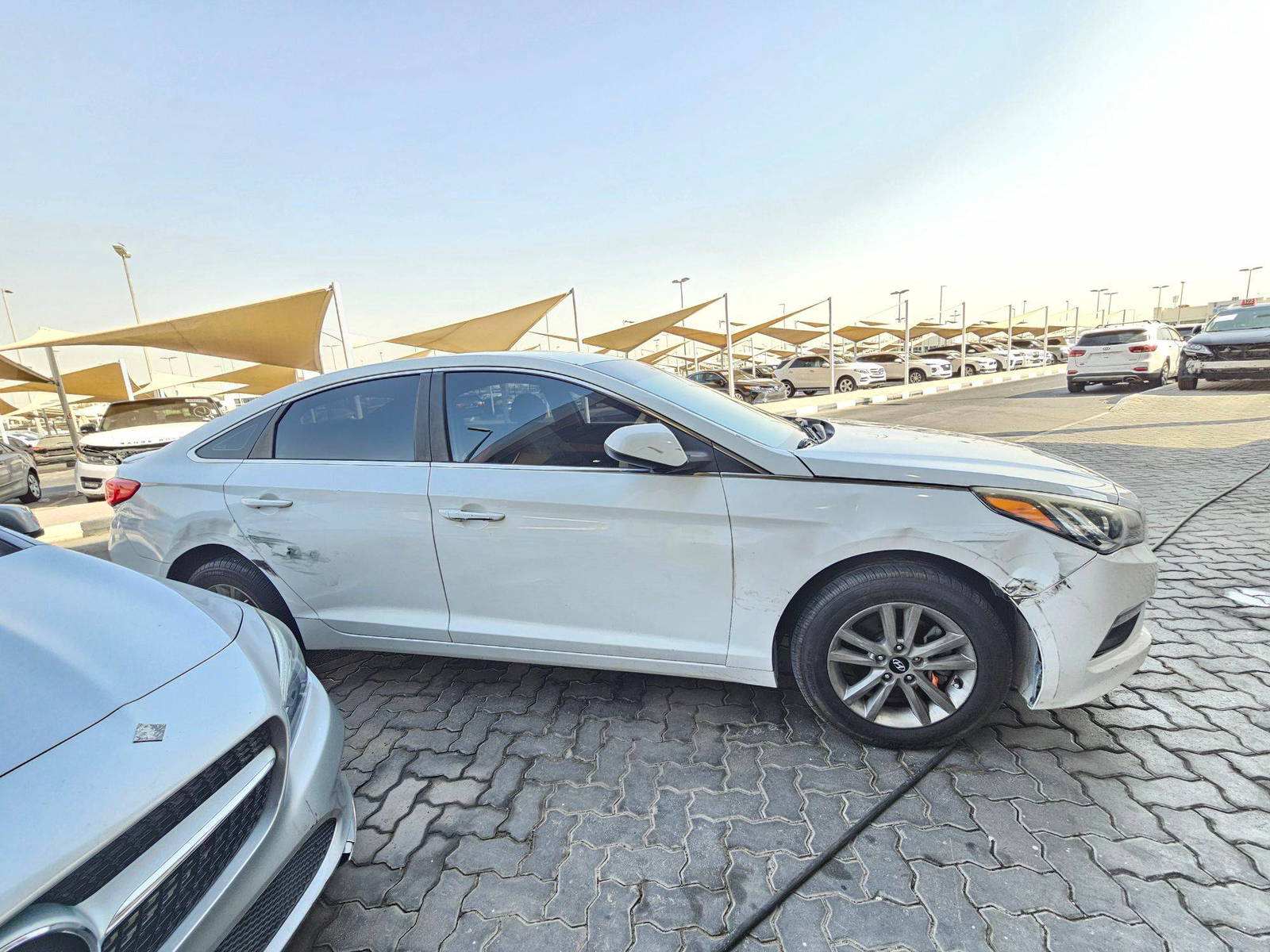 2015 HYUNDAI SONATA — 174300 Miles — Lot FH026126 — Main - Marhaba Auctions Used Cars - Image 4