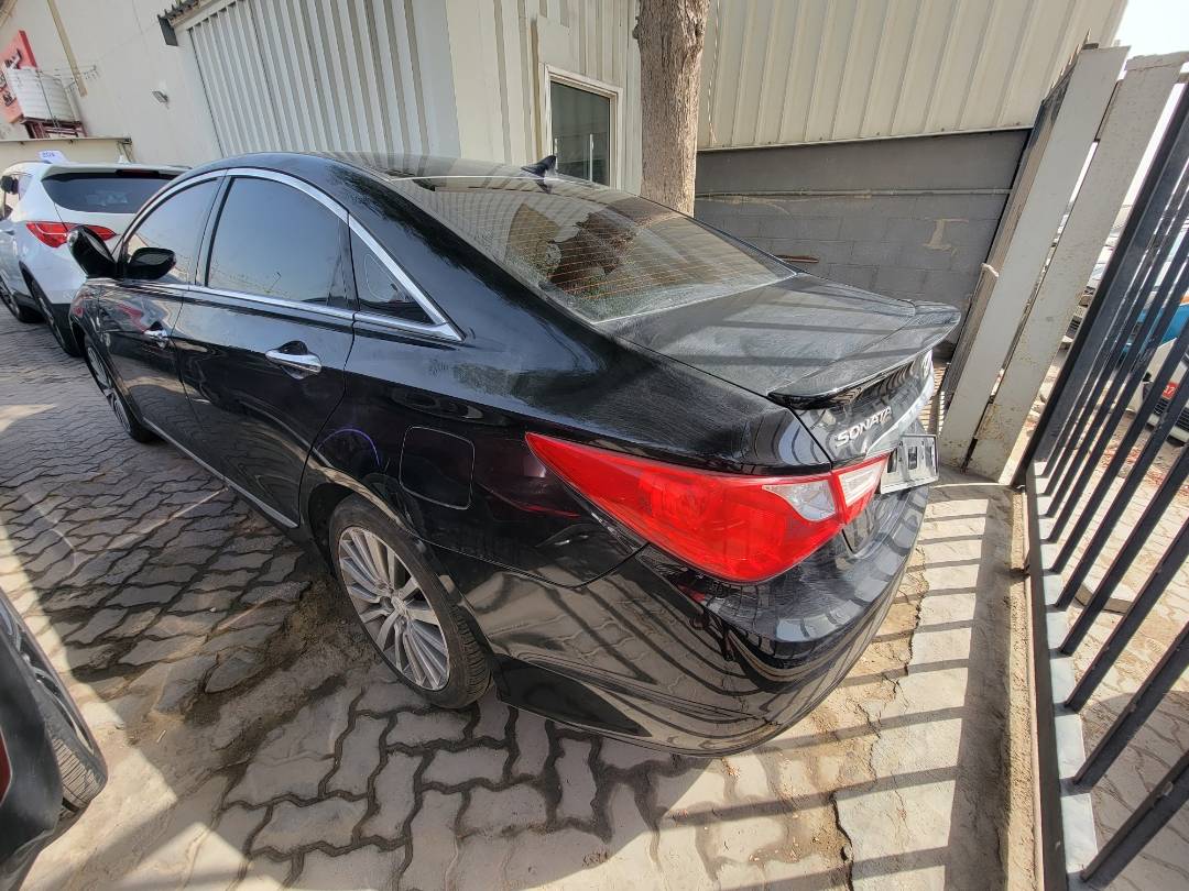 2010 HYUNDAI SONATA — 184532 KM — Lot AA067583 — Main - Marhaba Auctions Used Cars - Image 5