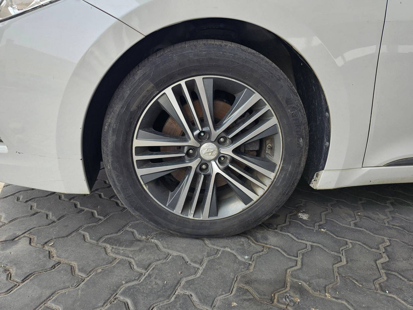 2013 HYUNDAI GRANDEUR — 226584 KM — Lot 234940 — Souq - Marhaba Auctions Used Cars - Image 9