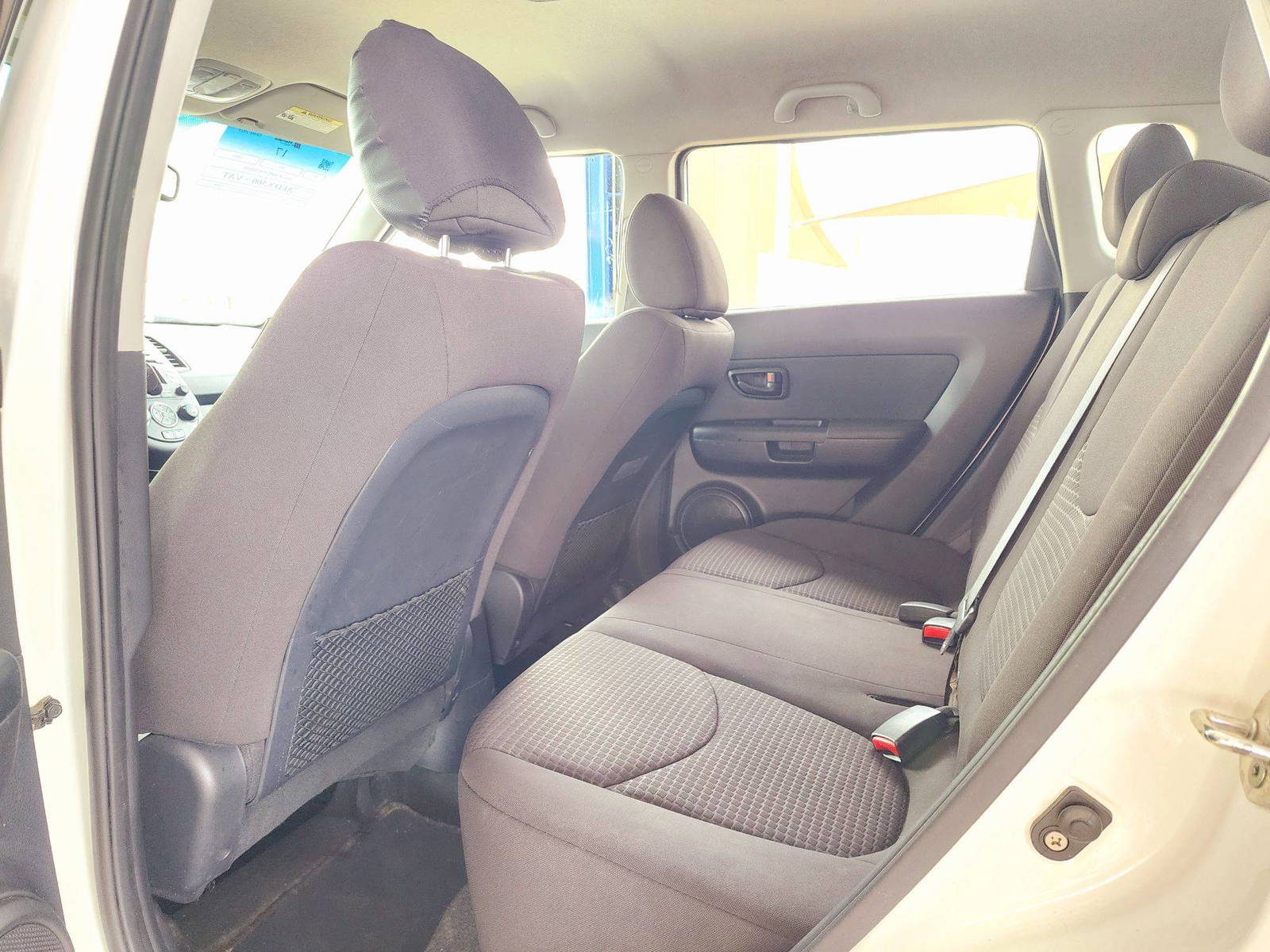 2012 KIA SOUL — 215474 Miles — Lot 214578 — Souq - Marhaba Auctions Used Cars - Image 6