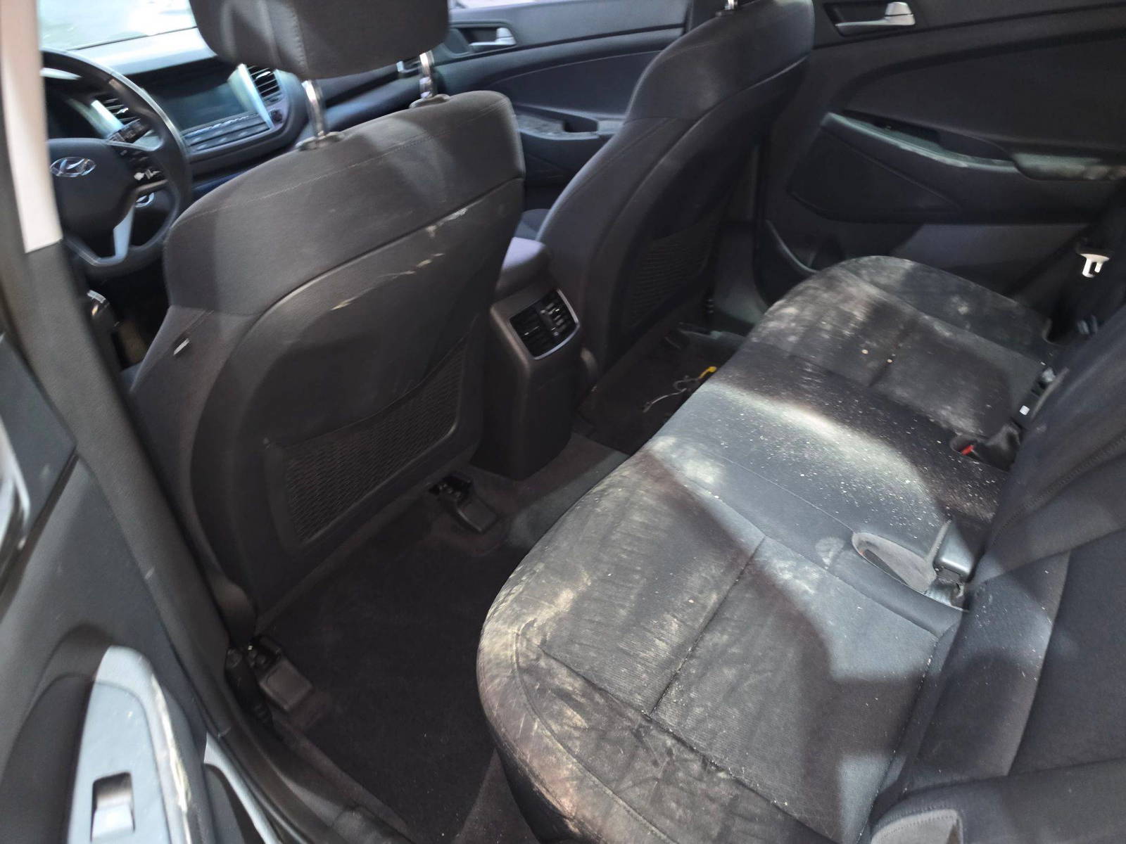 HYUNDAI TUCSON 2018 - Marhaba Auction Used Cars - Image 10