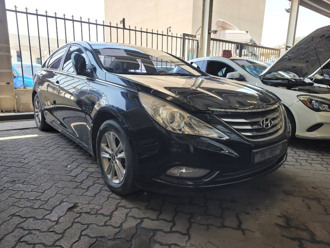 2012 HYUNDAI SONATA — 207576 KM — Lot 439437 — Main - Marhaba Auctions Used Cars - Image 4