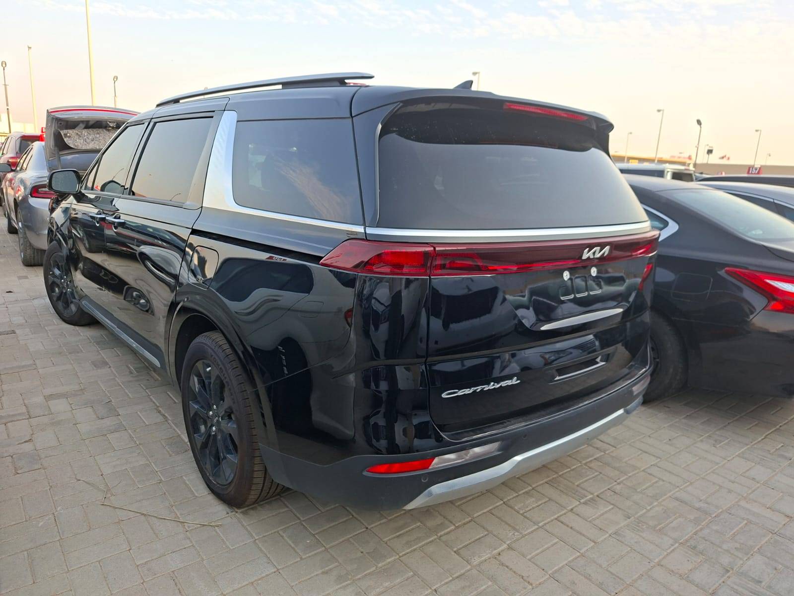 KIA CARNIVAL SX PRESTIGE 2022 - Marhaba Auction Used Cars - Image 5