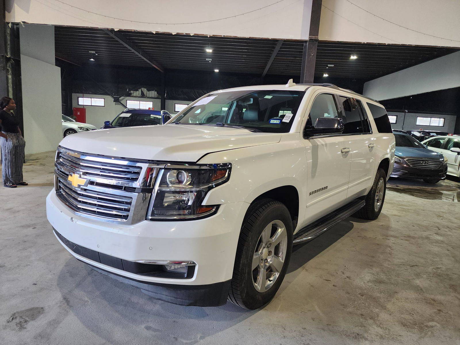 2018 CHEVROLET SUBURBAN — 180635 KM — Lot 89785 — Main - Marhaba Auctions Used Cars - Image 3
