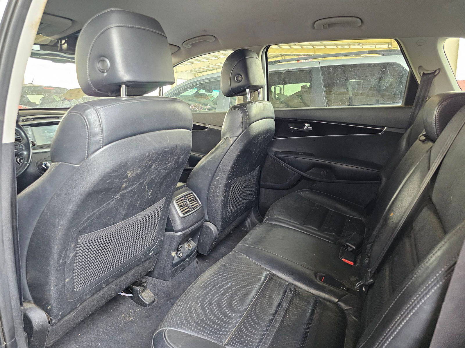 2017 KIA SORENTO — 98917 Miles — Lot HG286146 — Main - Marhaba Auctions Used Cars - Image 6