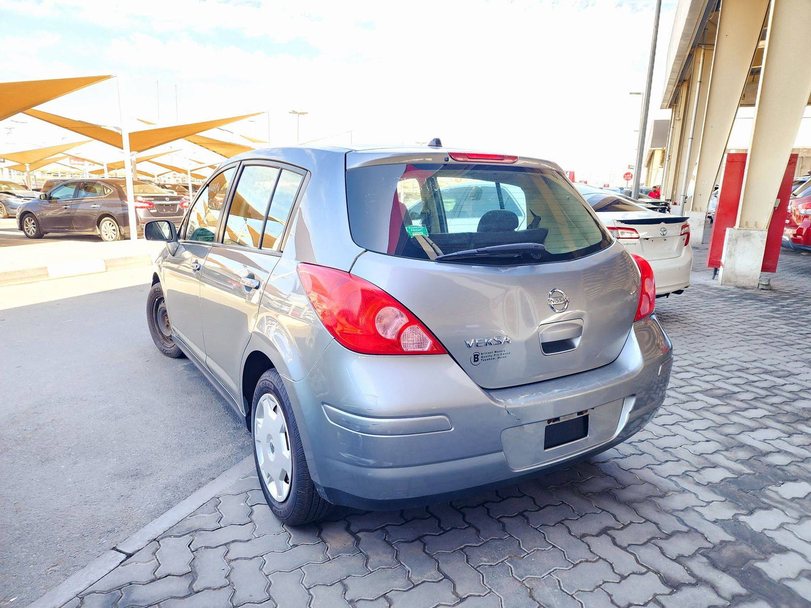 2009 NISSAN VERSA — 195468 Miles — Lot 76105 — Souq - Marhaba Auctions Used Cars - Image 5