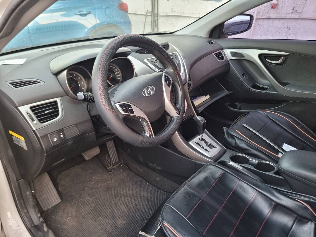 2012 HYUNDAI AVANTE — 122014 KM — Lot 453120 — Ind. 12 - Marhaba Auctions Used Cars - Image 7