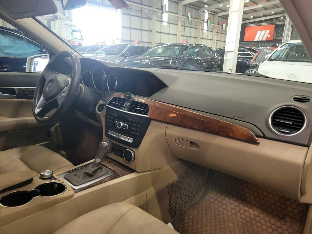 2012 MERCEDES BENZ C-250 — 143654 KM — Lot 1CR234227 — Main - Marhaba Auctions Used Cars - Image 6