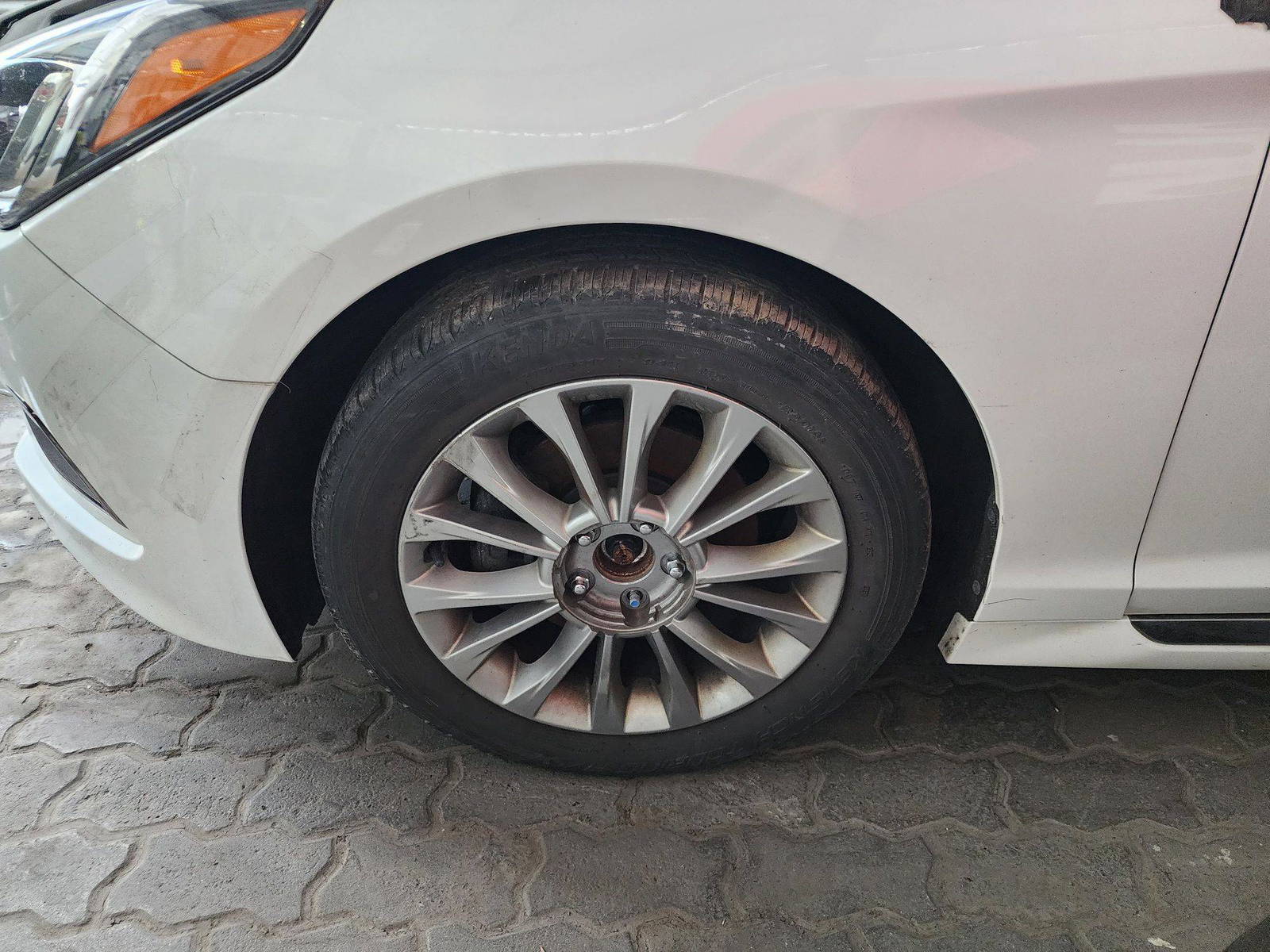 2015 HYUNDAI SONATA — 101657 Miles — Lot 41588900 — Al Quoz - Marhaba Auctions Used Cars - Image 12