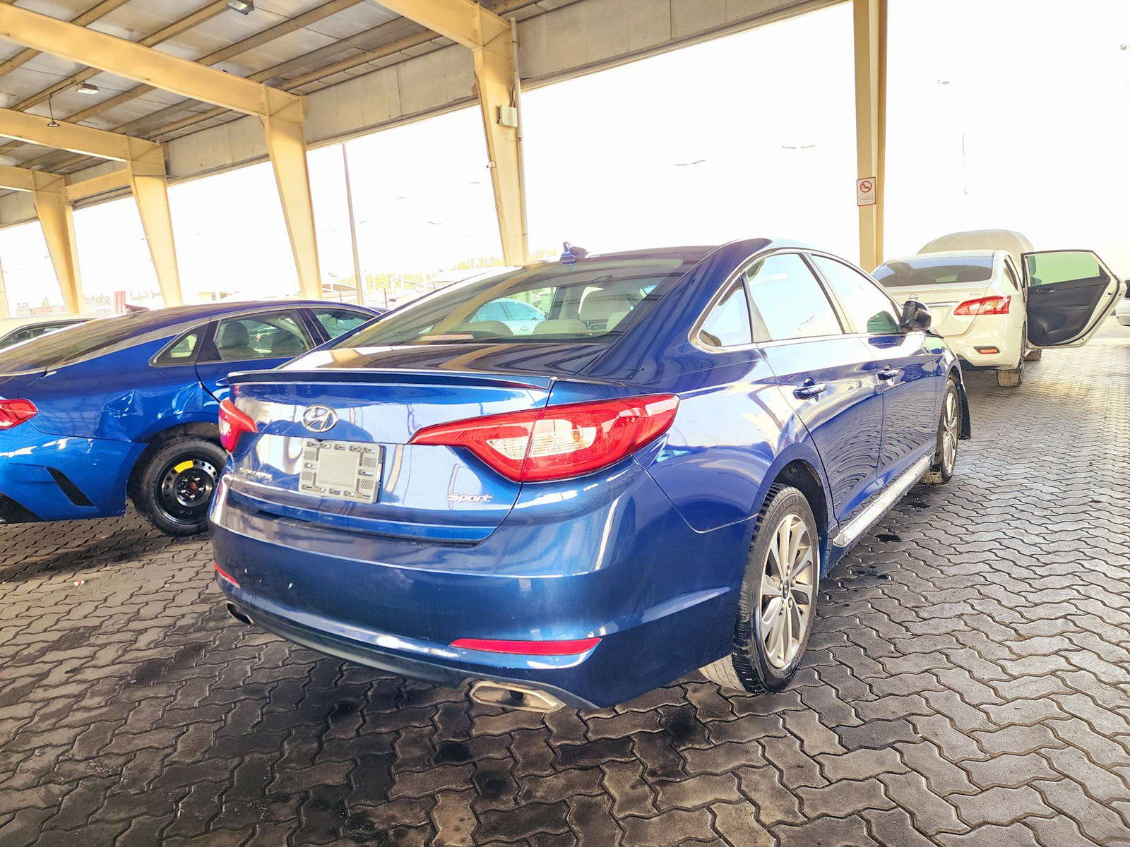 2015 HYUNDAI SONATA — 107380 Miles — Lot 40927720 — Souq - Marhaba Auctions Used Cars - Image 3