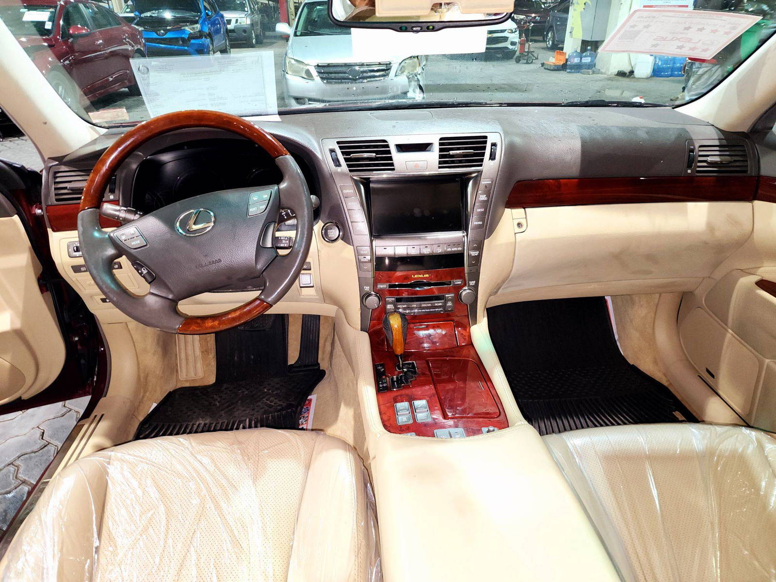 2009 LEXUS LS 460 — 200365 Miles — Lot 002692 — Main - Marhaba Auctions Used Cars - Image 7