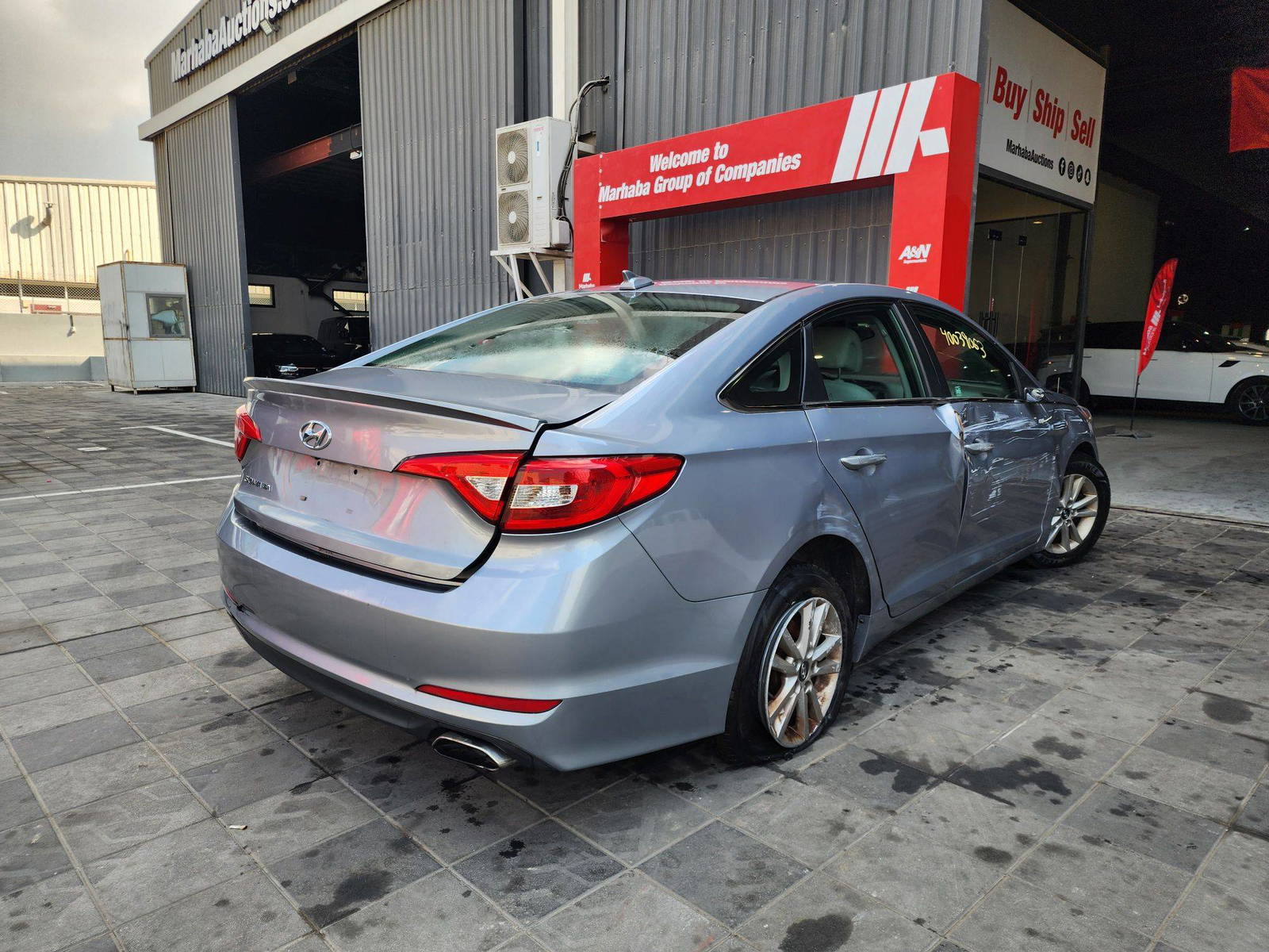 2016 HYUNDAI SONATA — 121220 Miles — Lot 326176 — Al Quoz - Marhaba Auctions Used Cars - Image 4